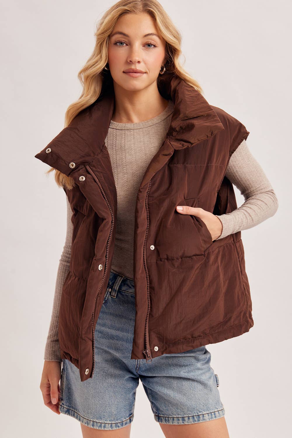 OVERSIZE HIGH NECK QUILTED PUFFER VEST