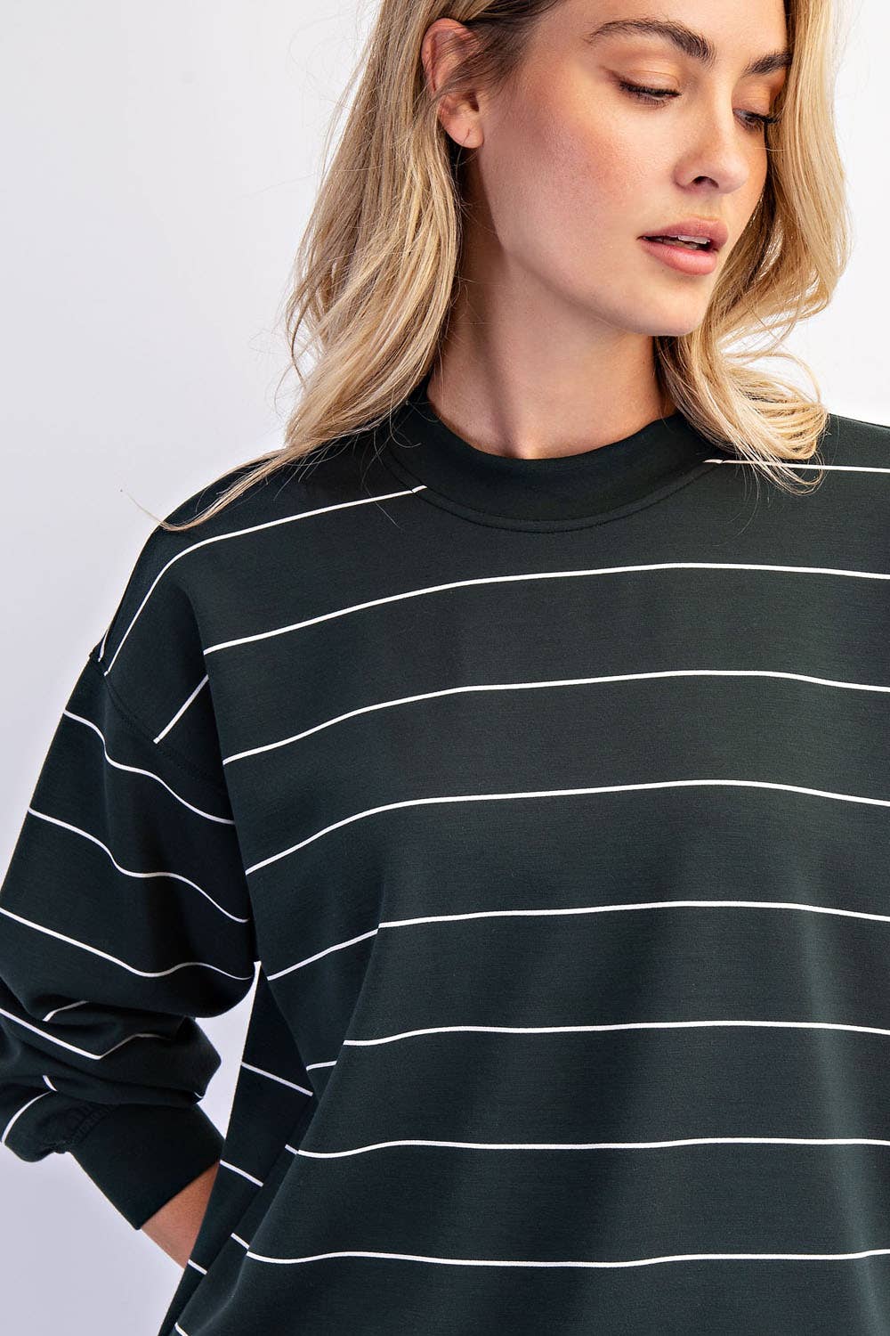 RM STRIPE CREW NECK TOP