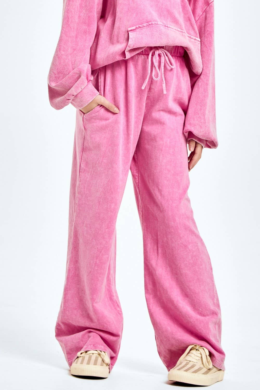 Good Girl Mineral sweatpants