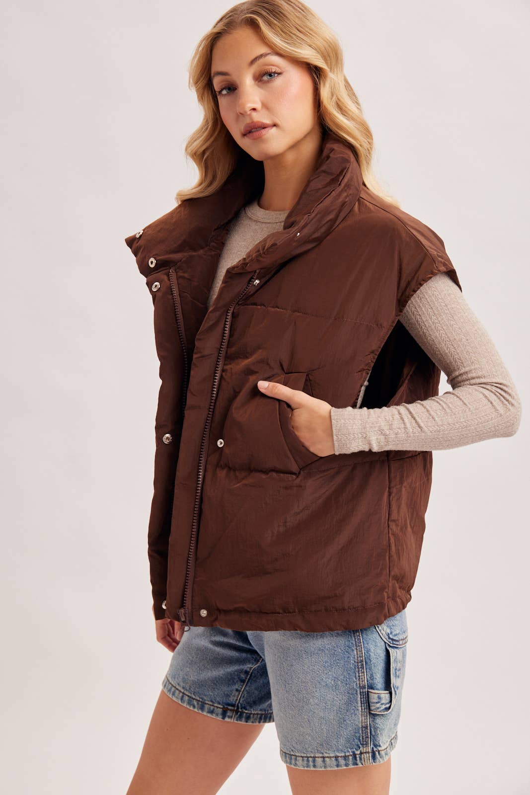 OVERSIZE HIGH NECK QUILTED PUFFER VEST