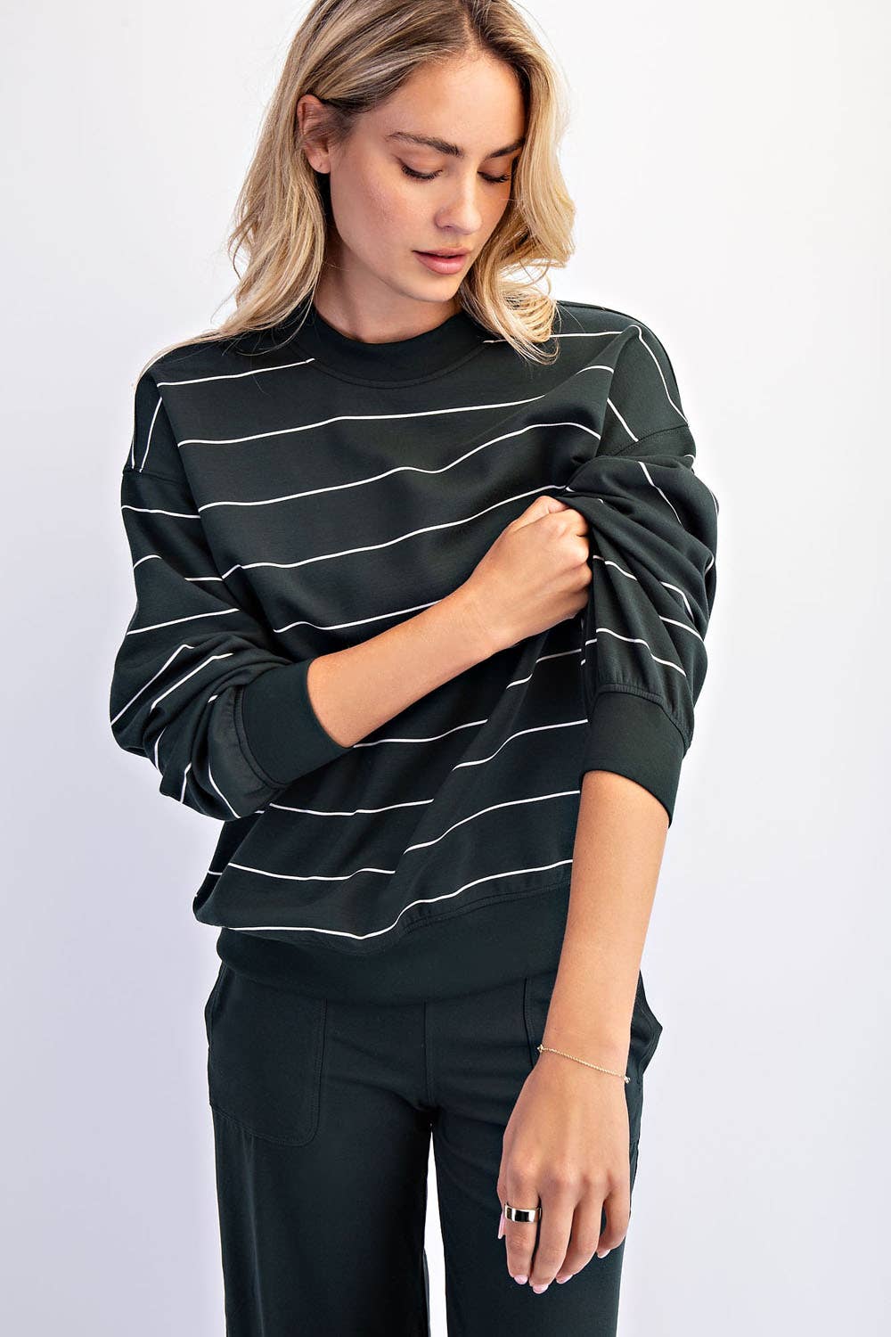 RM STRIPE CREW NECK TOP